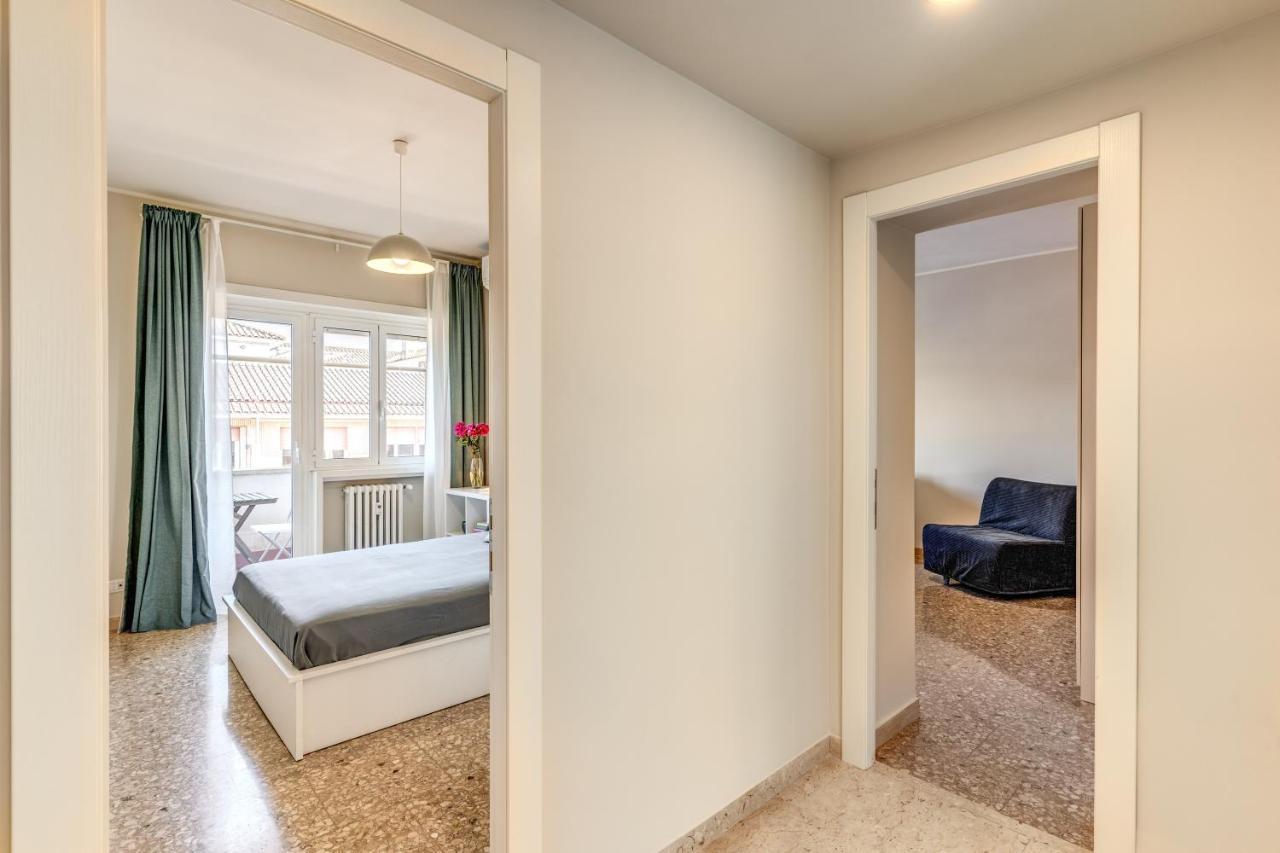 Holydom71 Apartment Rome Bagian luar foto