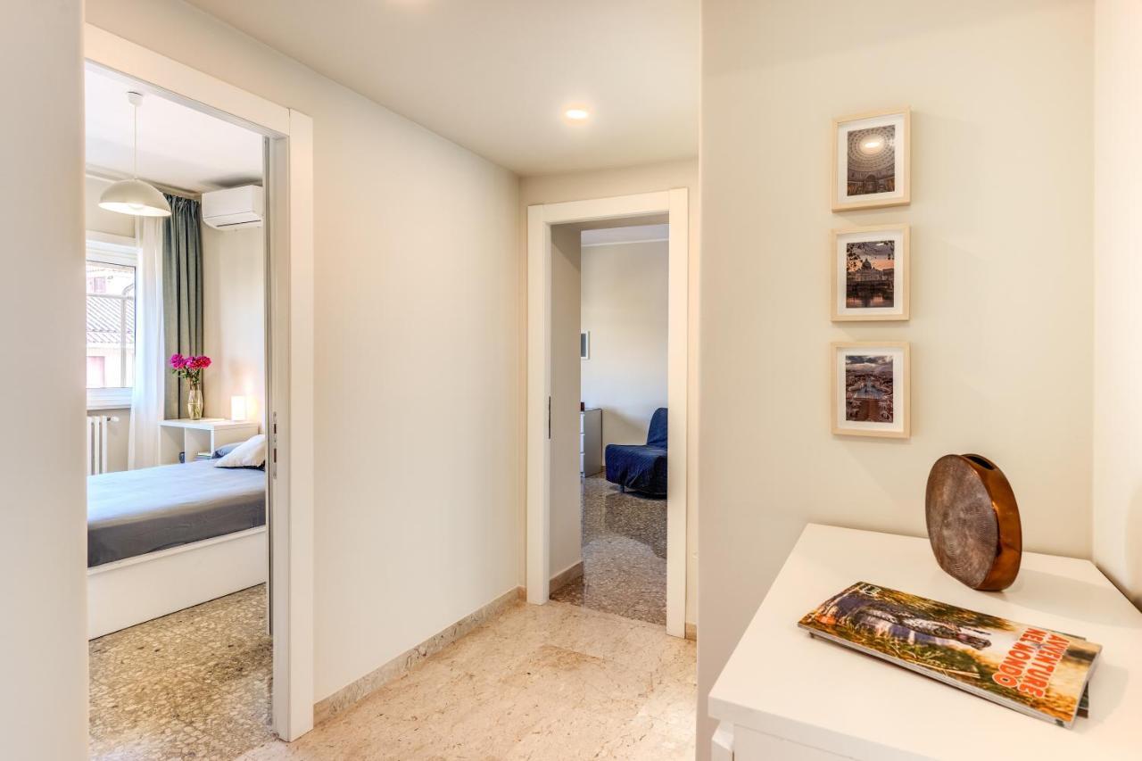 Holydom71 Apartment Rome Bagian luar foto