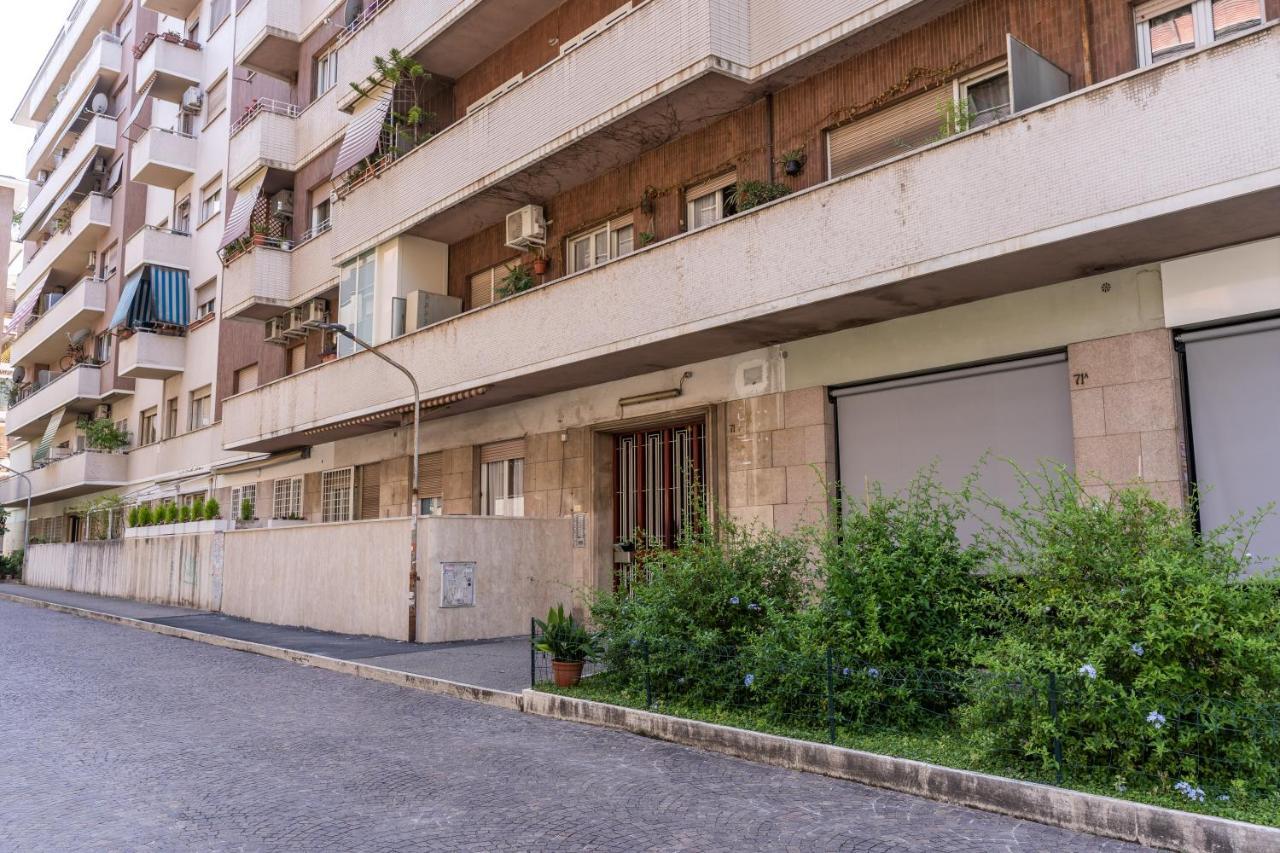 Holydom71 Apartment Rome Bagian luar foto