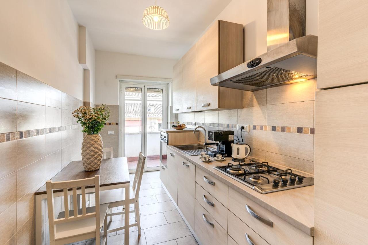 Holydom71 Apartment Rome Bagian luar foto